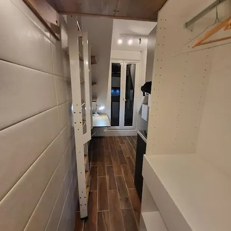 Champs-elysees 9m2 Apartamento